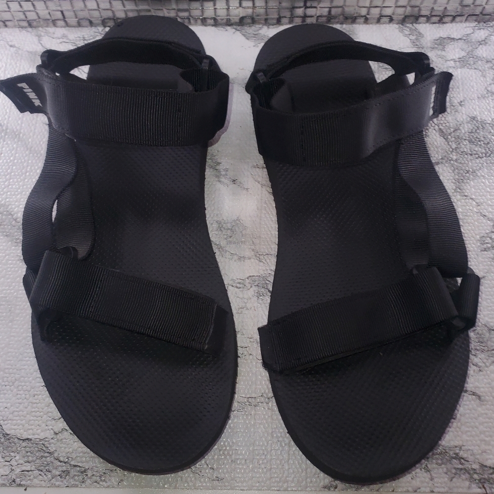 PINK V.S SANDLES